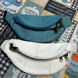 Set of 2 leather Fanny packs